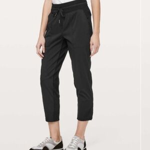 Lululemon Studio Crop Tapered Pants Lightly Striped Size 6